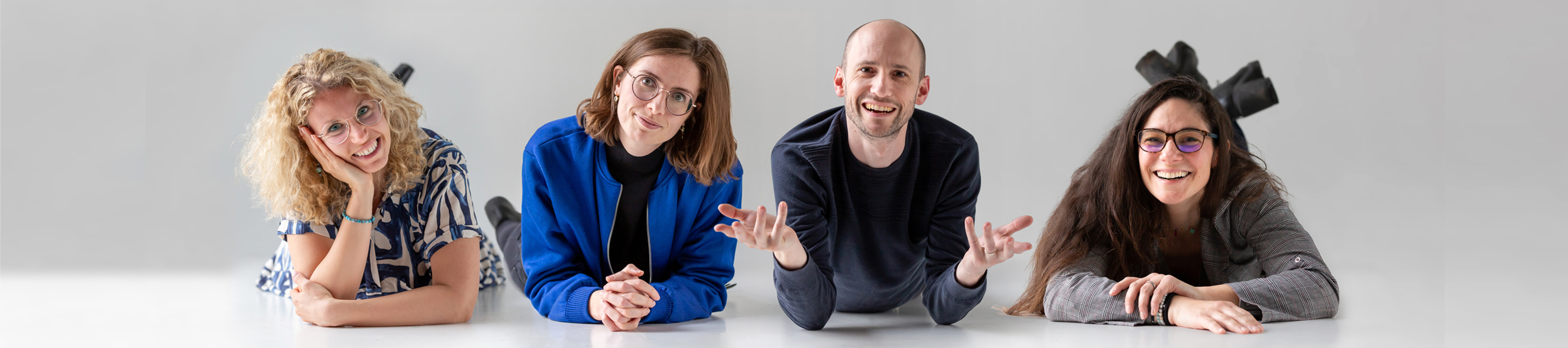 Une photo de toute l'équipe d'entreprise vivante !